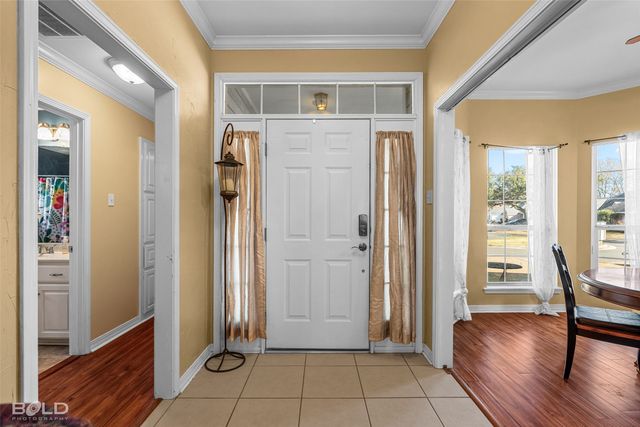 2103 Sandhurst Street, Bossier City, LA 71111