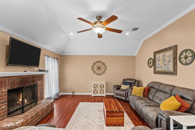 2103 Sandhurst Street, Bossier City, LA 71111