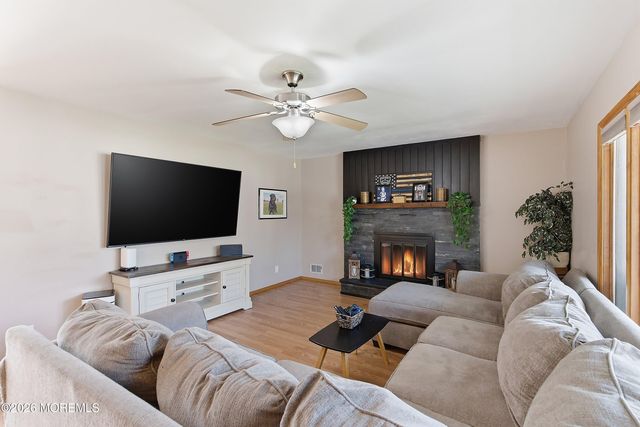 1932 11th Avenue, Toms River, NJ 08757