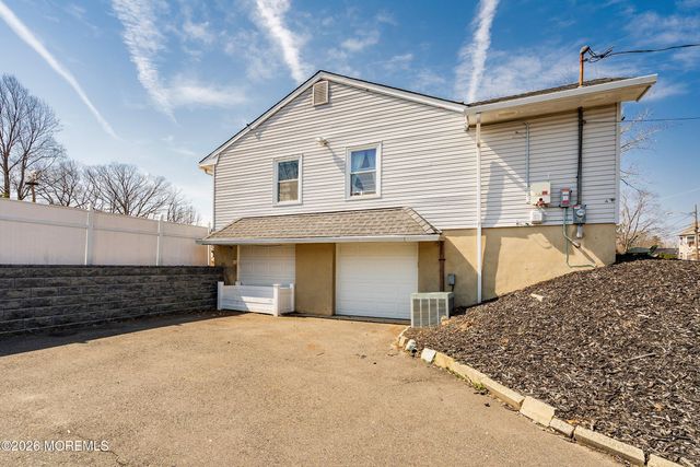 1932 11th Avenue, Toms River, NJ 08757