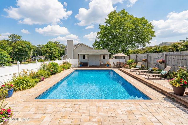 1932 11th Avenue, Toms River, NJ 08757