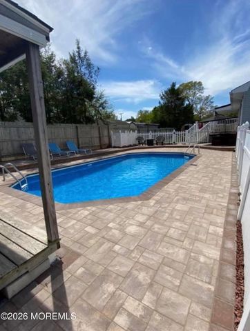 1932 11th Avenue, Toms River, NJ 08757