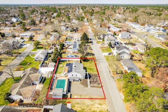 1932 11th Avenue, Toms River, NJ 08757