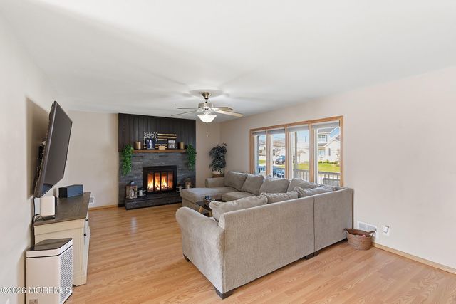 1932 11th Avenue, Toms River, NJ 08757