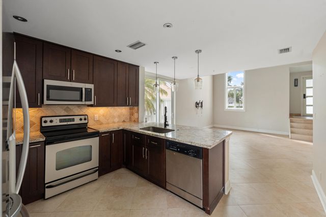 9859 NW 2nd Street, Plantation, FL 33324