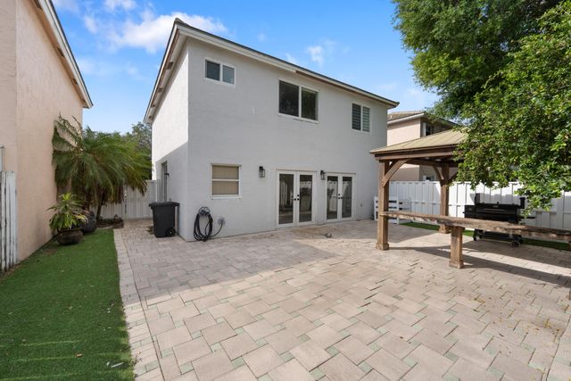 9859 NW 2nd Street, Plantation, FL 33324
