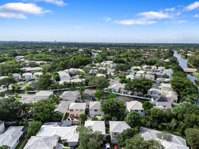 9859 NW 2nd Street, Plantation, FL 33324