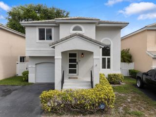 9859 NW 2nd Street, Plantation, FL 33324