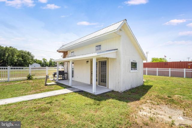 30328 SEAFORD RD, Laurel, DE 19956