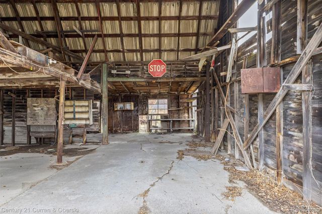 12394 Wahrman Street, Romulus, MI 48174