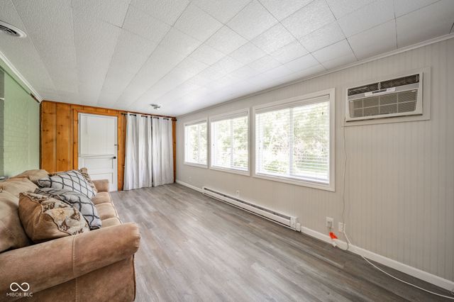 600 N Alden Road, Muncie, IN 47304