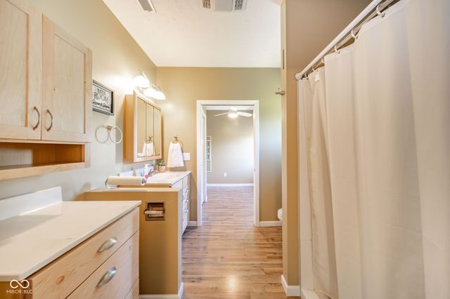 600 N Alden Road, Muncie, IN 47304