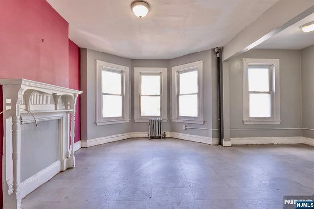 144 Steuben, East Orange, NJ 07018