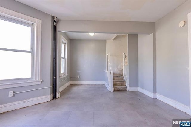 144 Steuben, East Orange, NJ 07018