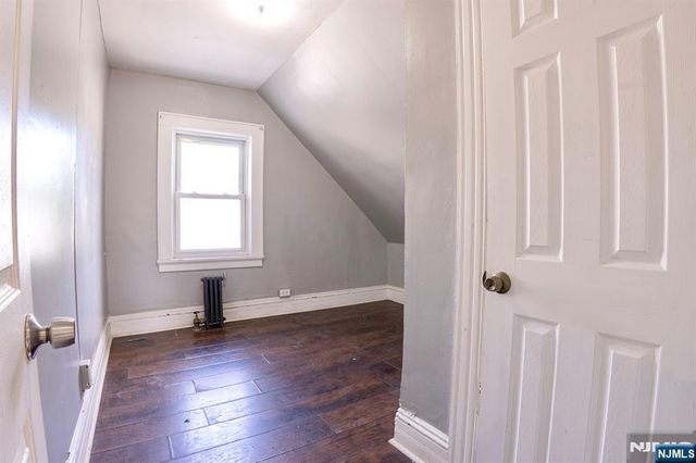 144 Steuben, East Orange, NJ 07018