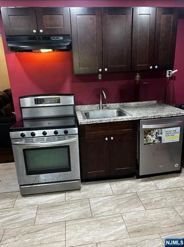 144 Steuben, East Orange, NJ 07018
