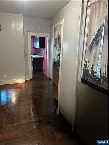 144 Steuben, East Orange, NJ 07018