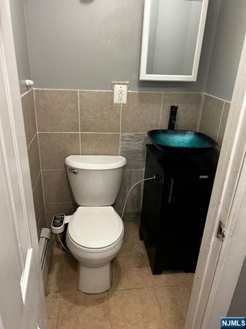 144 Steuben, East Orange, NJ 07018