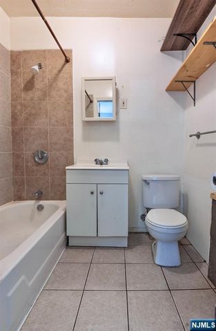 144 Steuben, East Orange, NJ 07018