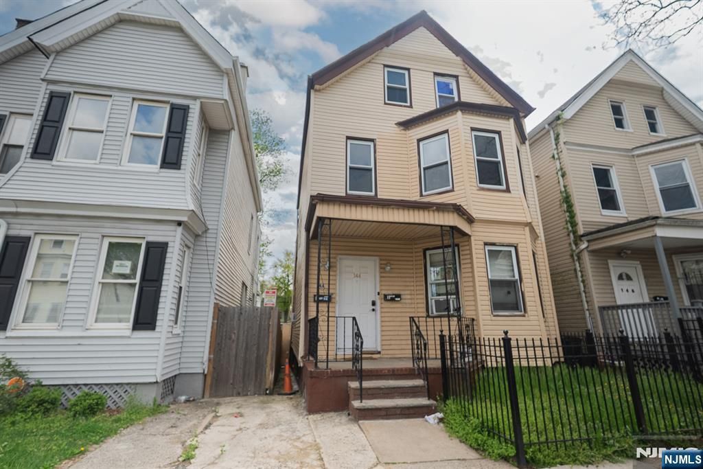 144 Steuben, East Orange, NJ 07018