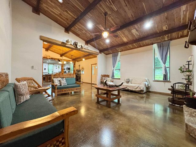 11229 Ocelot Rd., Gilmer, TX 75644