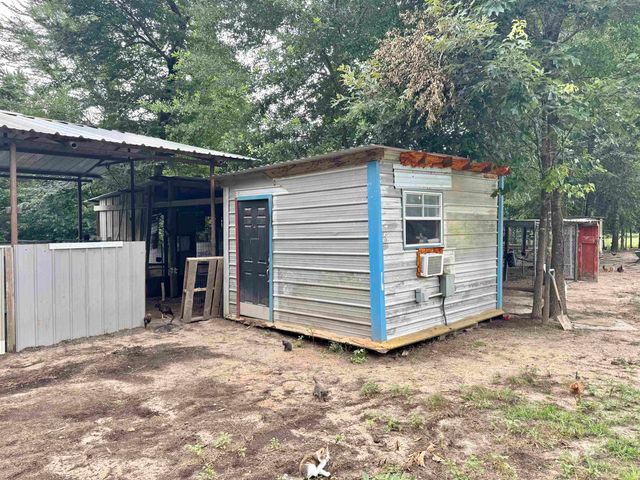 11229 Ocelot Rd., Gilmer, TX 75644