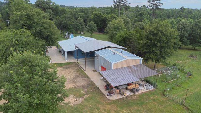 11229 Ocelot Rd., Gilmer, TX 75644