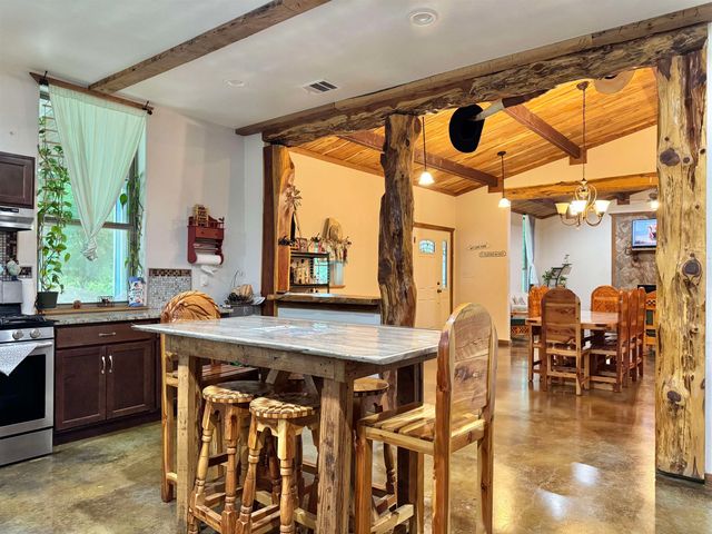 11229 Ocelot Rd., Gilmer, TX 75644