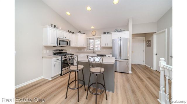 981 Amber View Drive, Byron Center, MI 49315