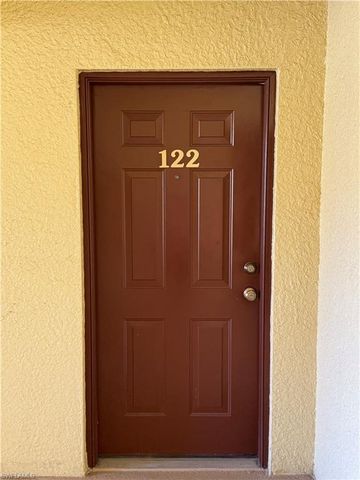 4122 Residence DR # 122, Fort Myers, FL 33901