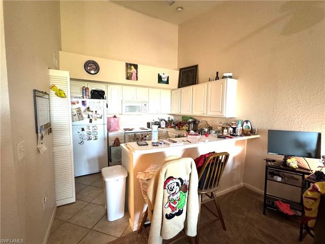 4122 Residence DR # 122, Fort Myers, FL 33901