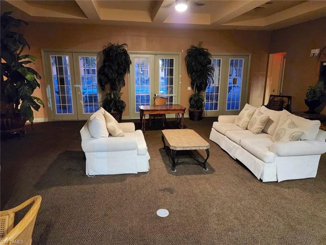 4122 Residence DR # 122, Fort Myers, FL 33901