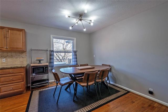 924 Holiday Drive, Lawrence, KS 66049
