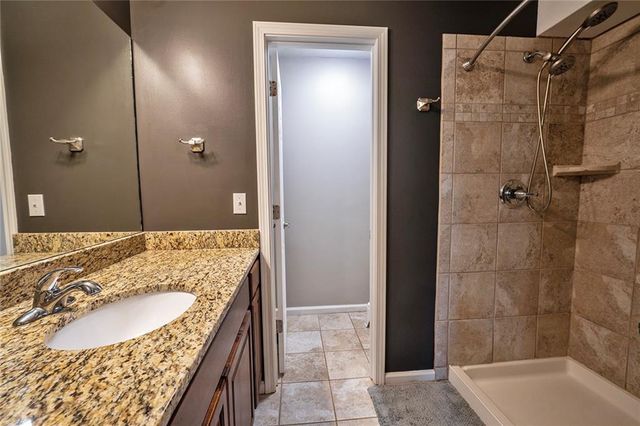 924 Holiday Drive, Lawrence, KS 66049