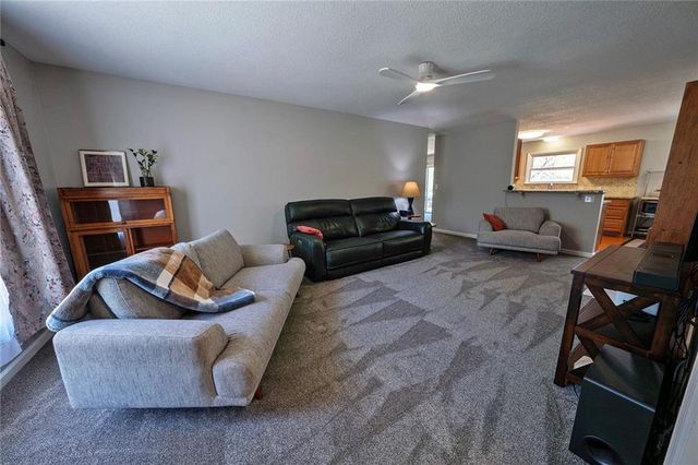 924 Holiday Drive, Lawrence, KS 66049