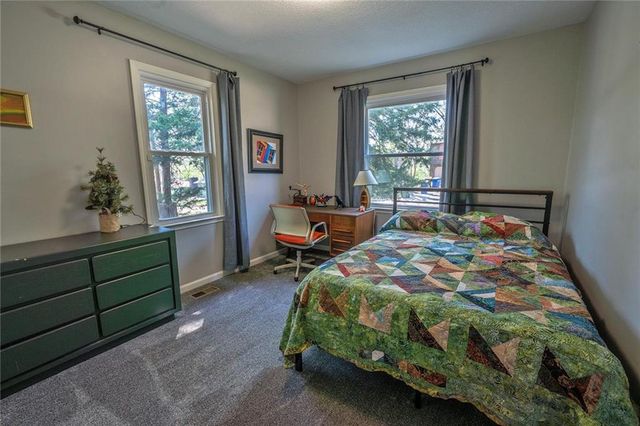924 Holiday Drive, Lawrence, KS 66049