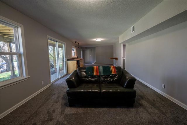 924 Holiday Drive, Lawrence, KS 66049