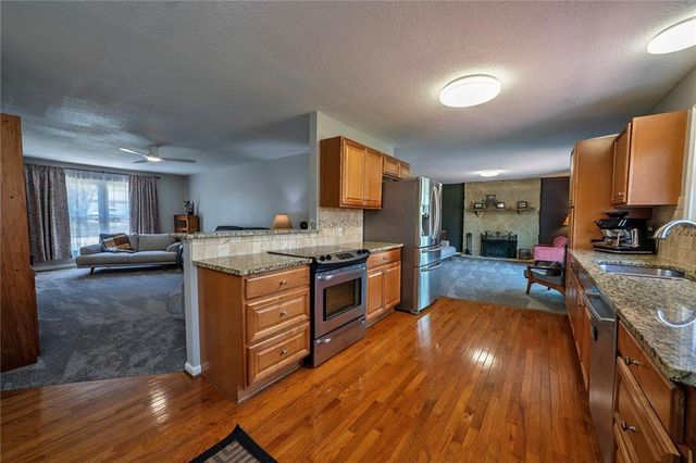 924 Holiday Drive, Lawrence, KS 66049