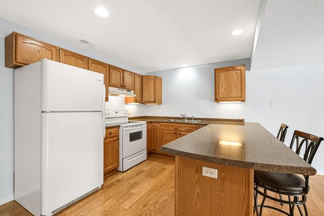 532 Tomahawk DRIVE, Twin Lakes, WI 53181