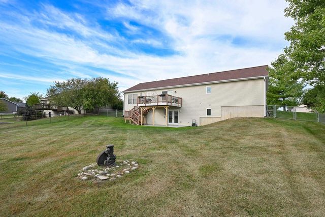 532 Tomahawk DRIVE, Twin Lakes, WI 53181