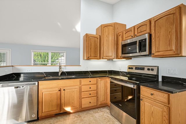 532 Tomahawk DRIVE, Twin Lakes, WI 53181