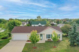 532 Tomahawk DRIVE, Twin Lakes, WI 53181
