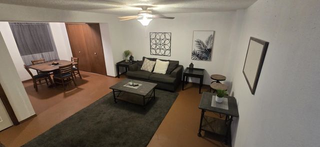 4932 W Briarwood Ave, Wichita, KS 67212