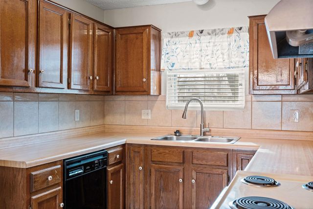 39 Pin Oak Loop, Maumelle, AR 72113