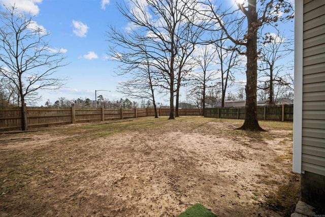 39 Pin Oak Loop, Maumelle, AR 72113