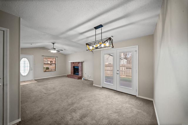 39 Pin Oak Loop, Maumelle, AR 72113