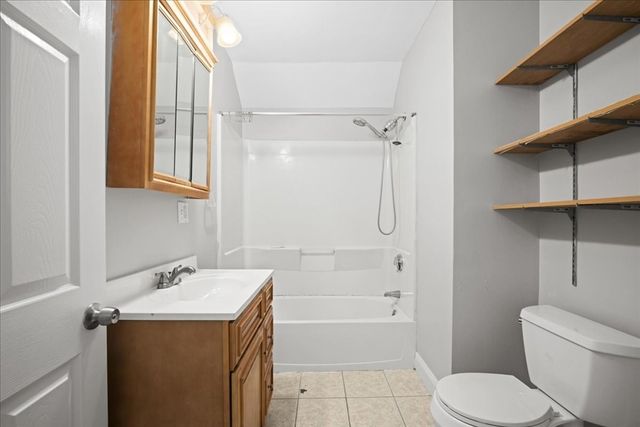 36 Cedar St 2A, Worcester, MA 01609