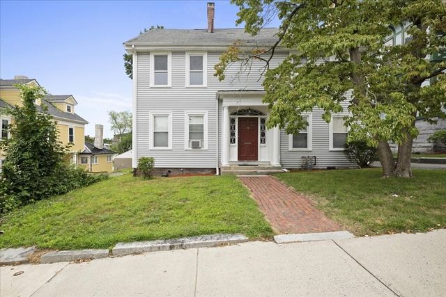 36 Cedar St 2A, Worcester, MA 01609