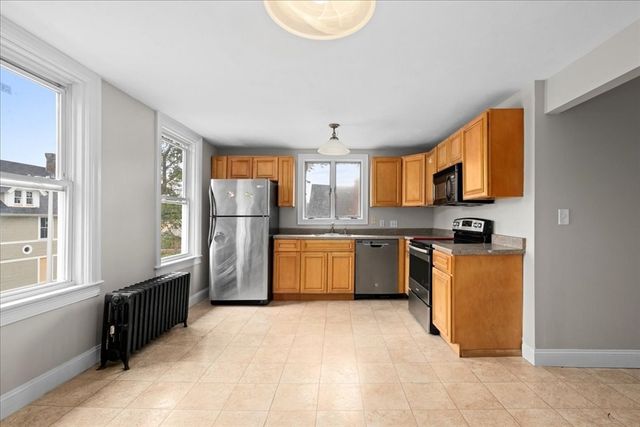 36 Cedar St 2A, Worcester, MA 01609