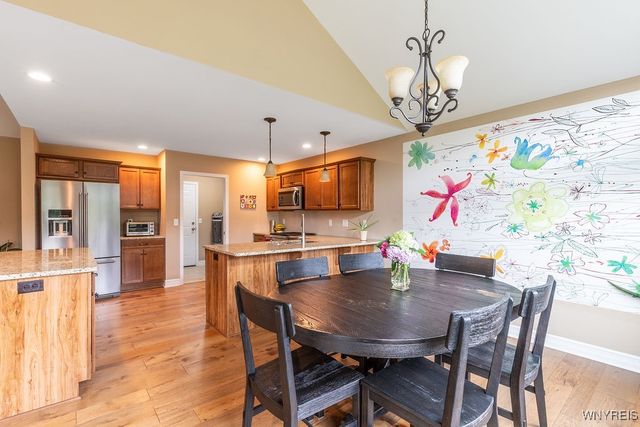 63 Castlewood Court, Grand Island, NY 14072